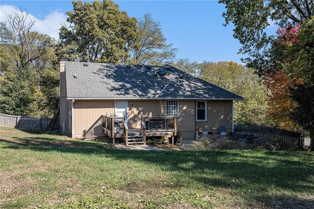 3542 NE Rock Creek Drive — photo 23