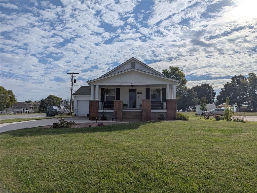 407 S 1st Street — photo 5