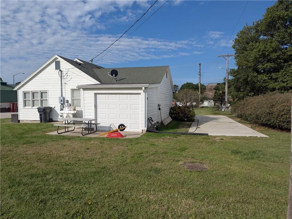 407 S 1st Street — photo 11