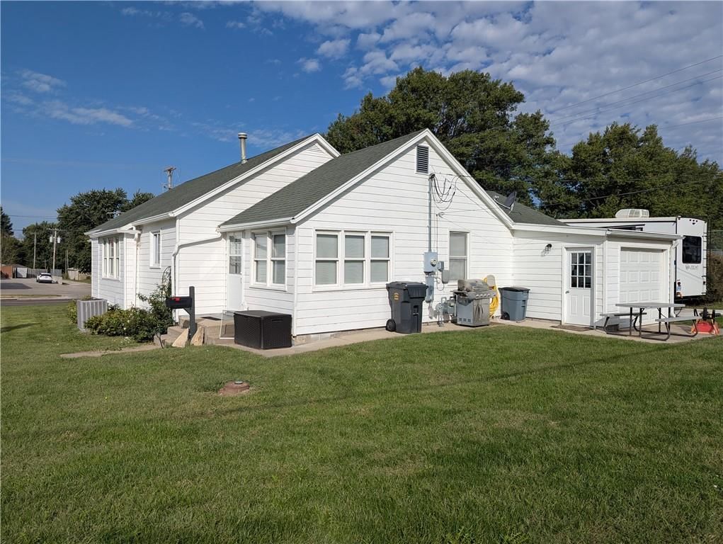 407 S 1st Street — photo 12