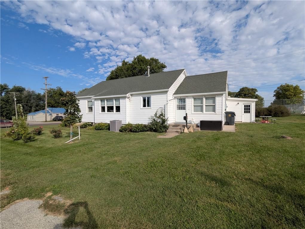 407 S 1st Street — photo 14
