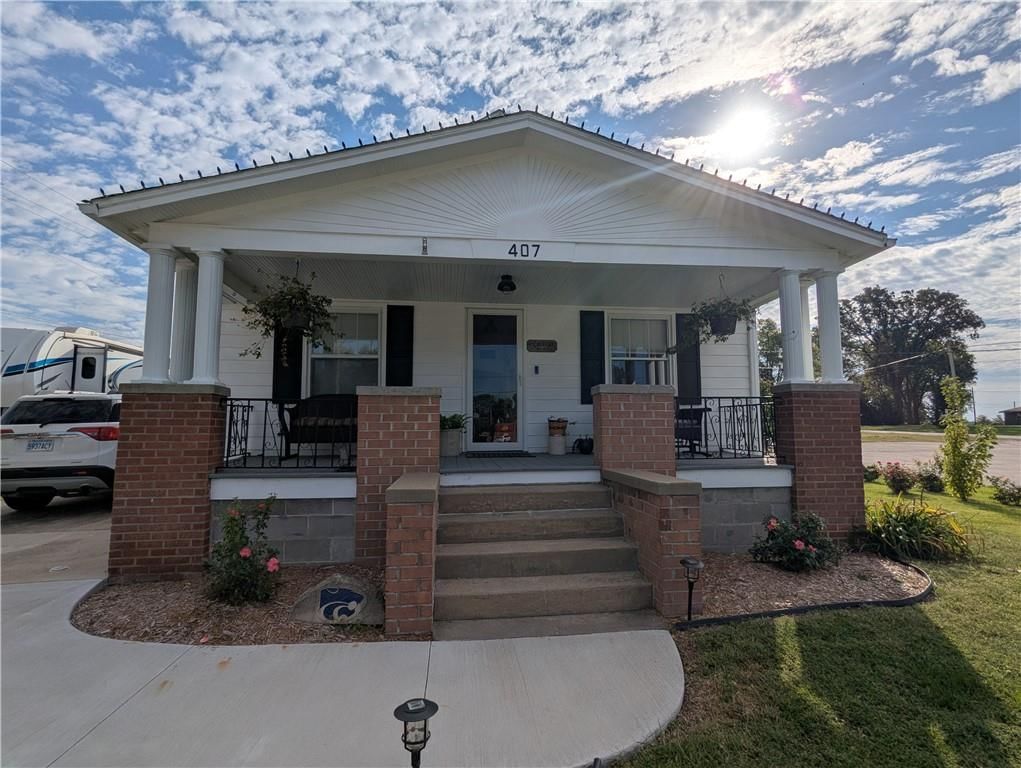 407 S 1st Street — photo 17