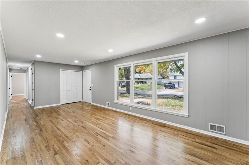 6605 N Agnes Avenue — photo 6