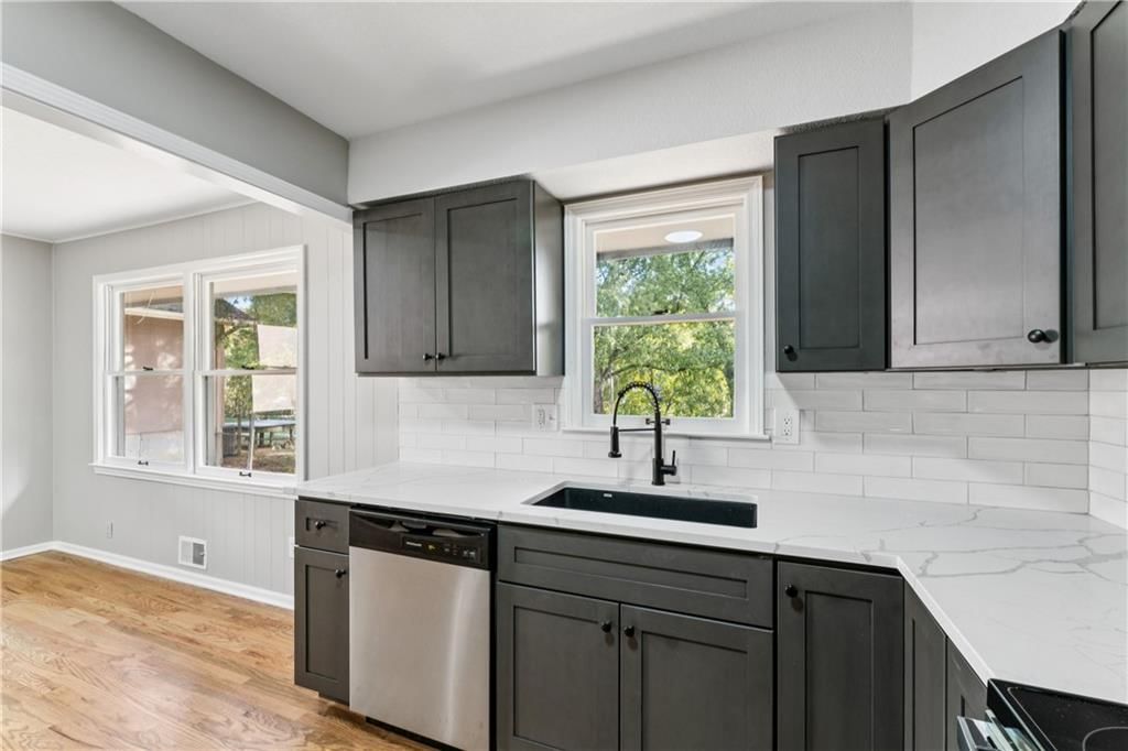 6605 N Agnes Avenue — photo 13