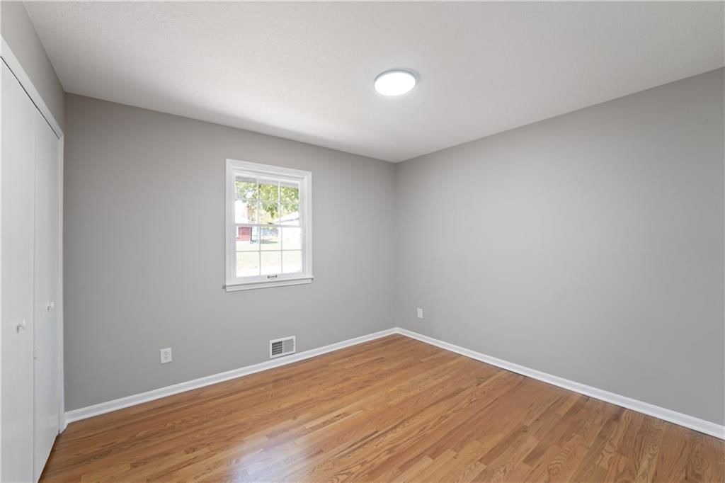 6605 N Agnes Avenue — photo 21