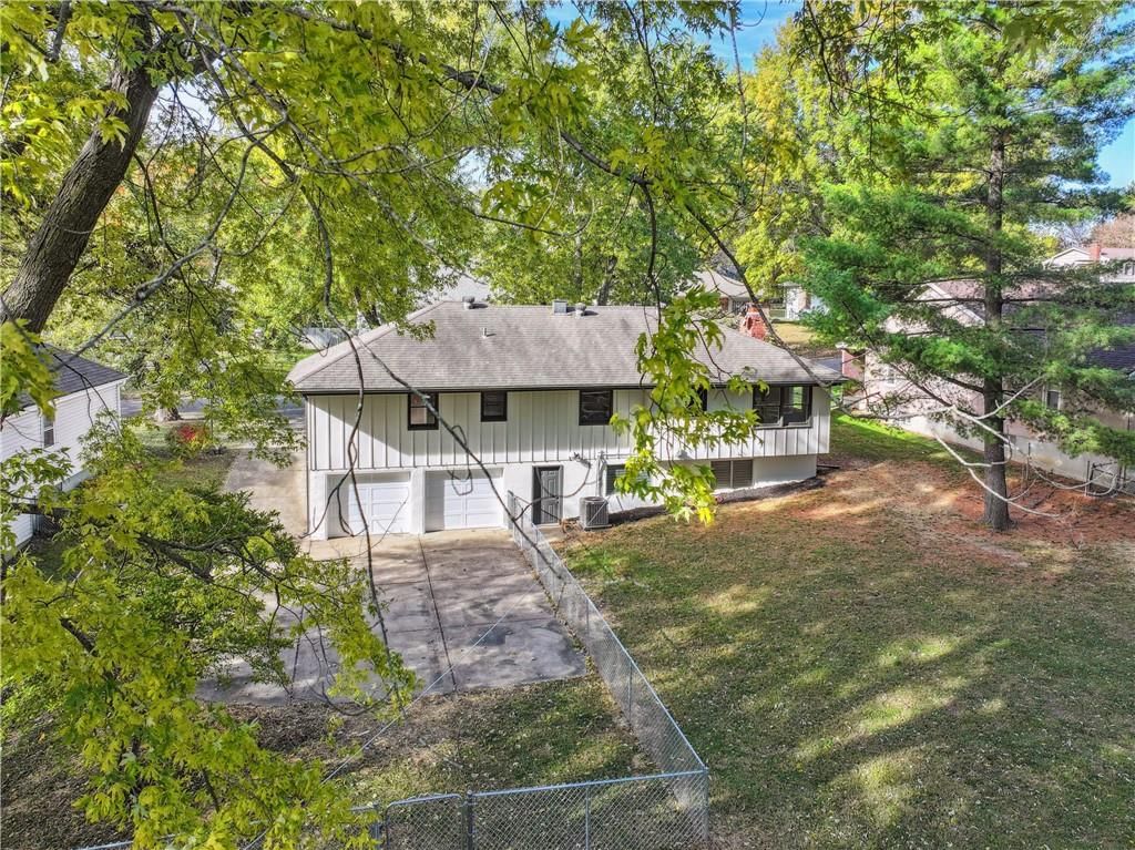 6605 N Agnes Avenue — photo 36