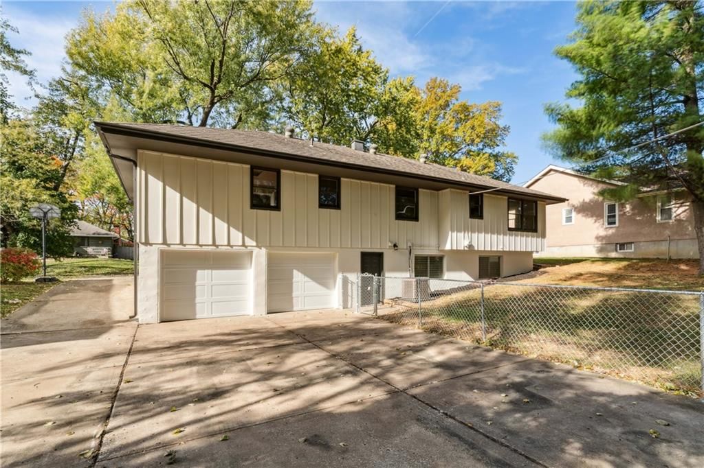 6605 N Agnes Avenue — photo 38
