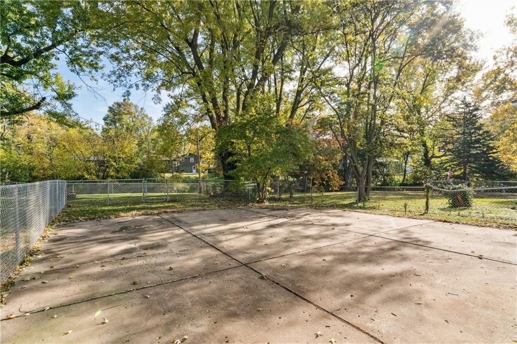 6605 N Agnes Avenue — photo 42