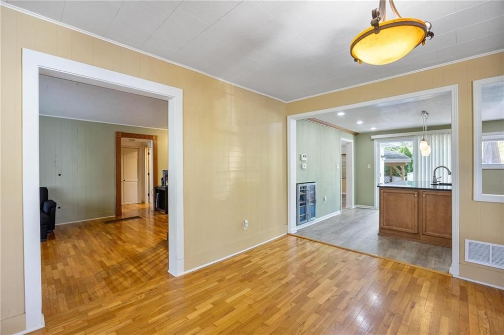 912 S Margrave Street — photo 10