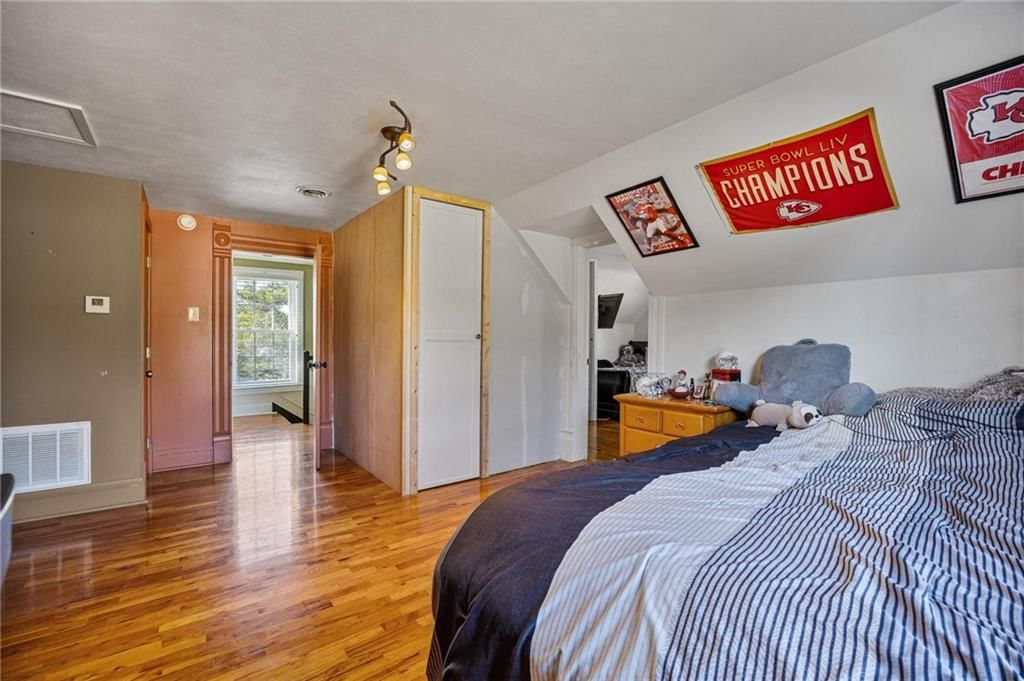 912 S Margrave Street — photo 27