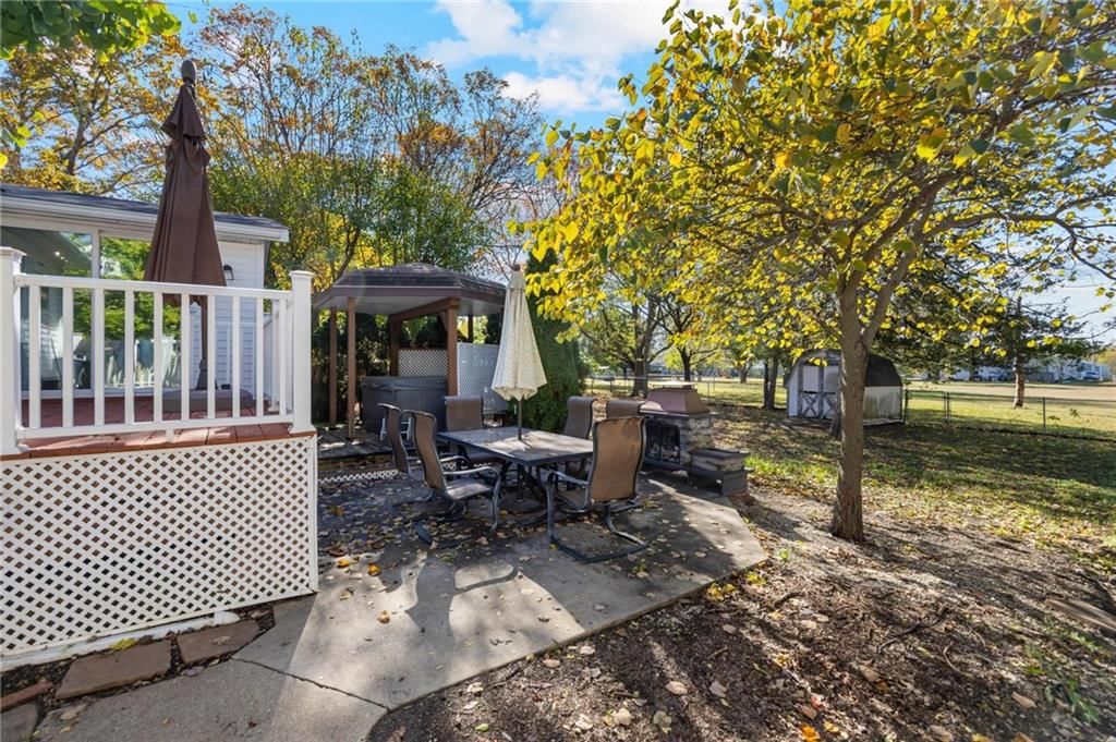912 S Margrave Street — photo 37