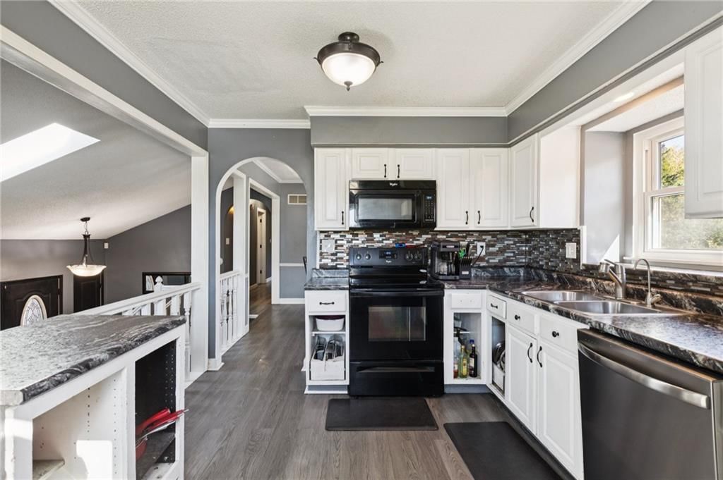 216 SW 26th Street — photo 9