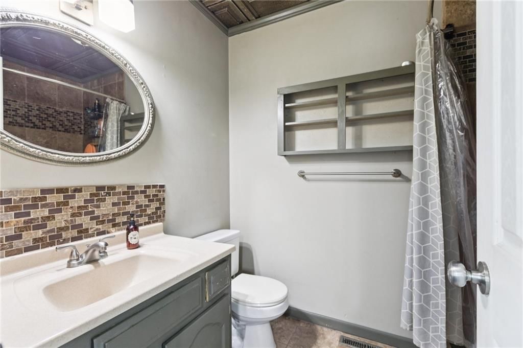 216 SW 26th Street — photo 13