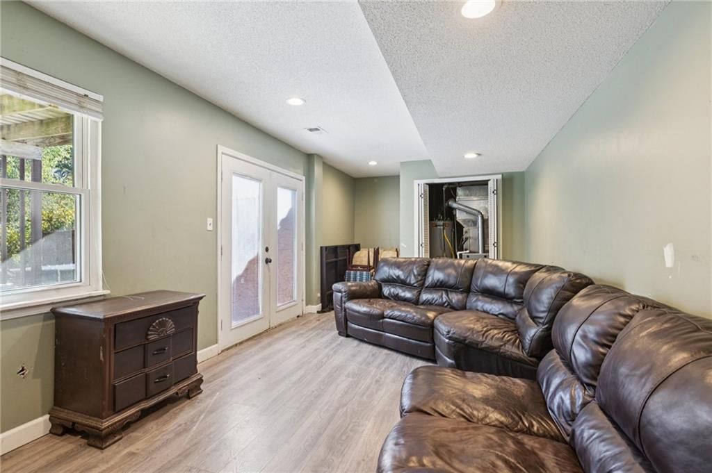 216 SW 26th Street — photo 23