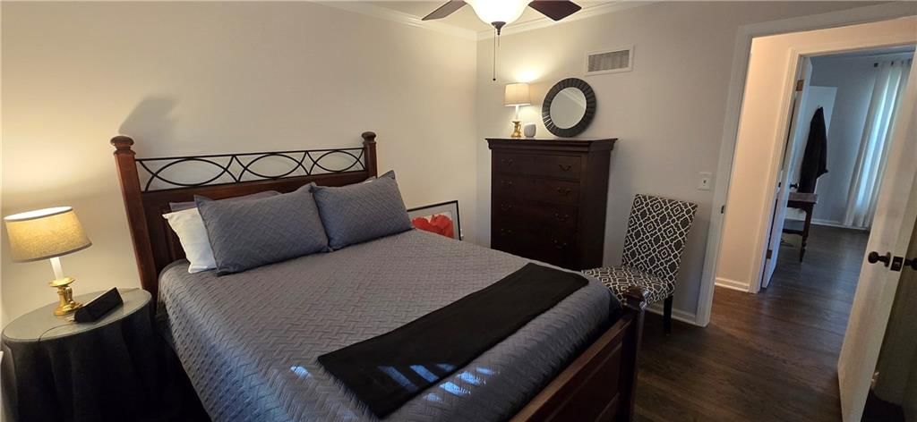 2405 W 104th Terrace — photo 13