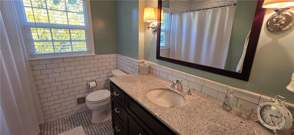 2405 W 104th Terrace — photo 14
