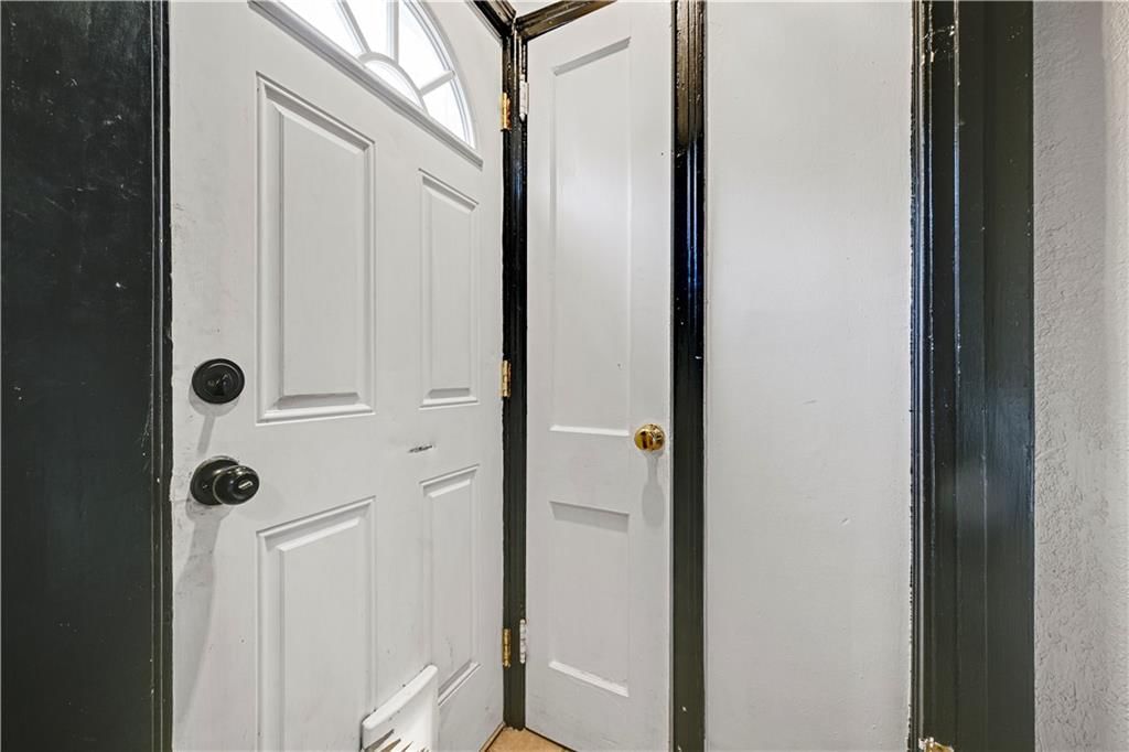 7326 Tracy Avenue — photo 17