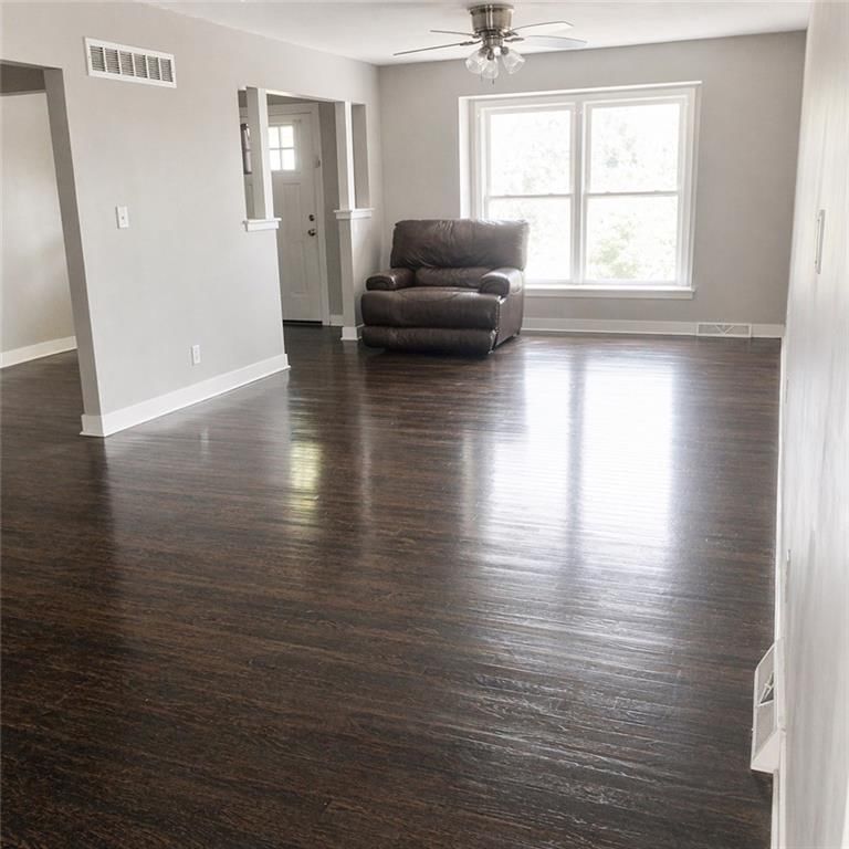 8220 Freeman Avenue — photo 7