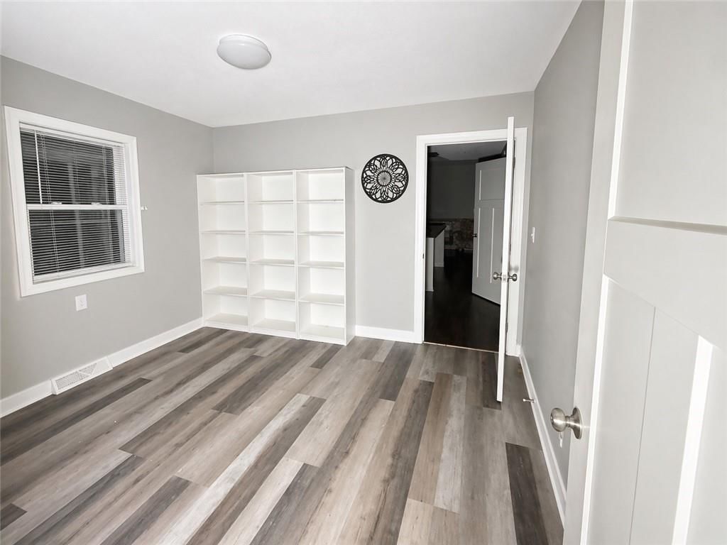 8220 Freeman Avenue — photo 11