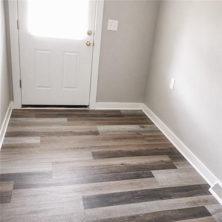8220 Freeman Avenue — photo 13