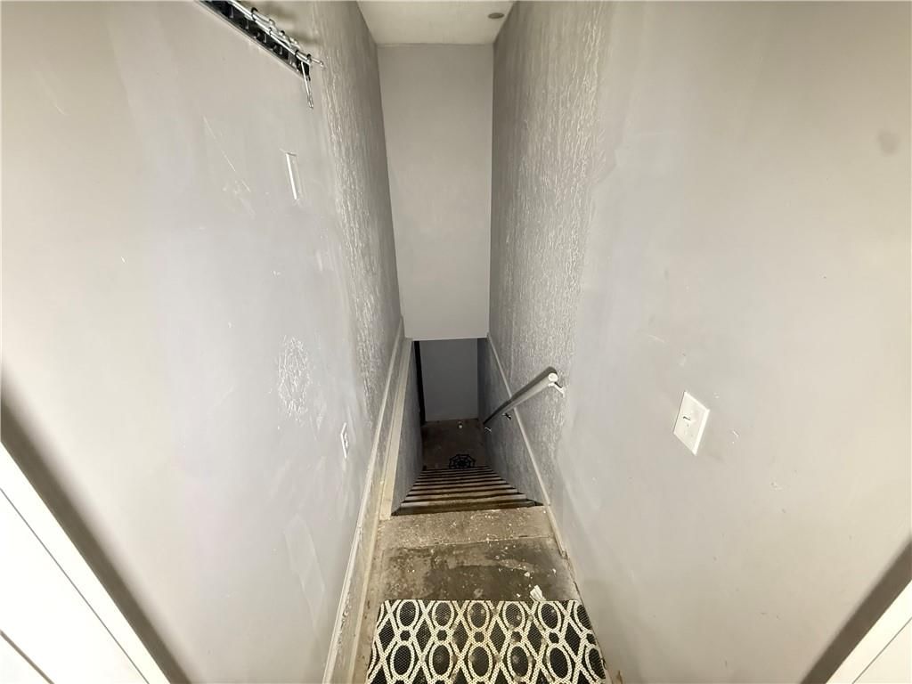 8220 Freeman Avenue — photo 15
