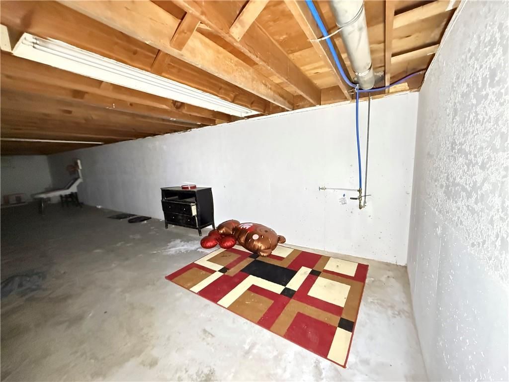 8220 Freeman Avenue — photo 16