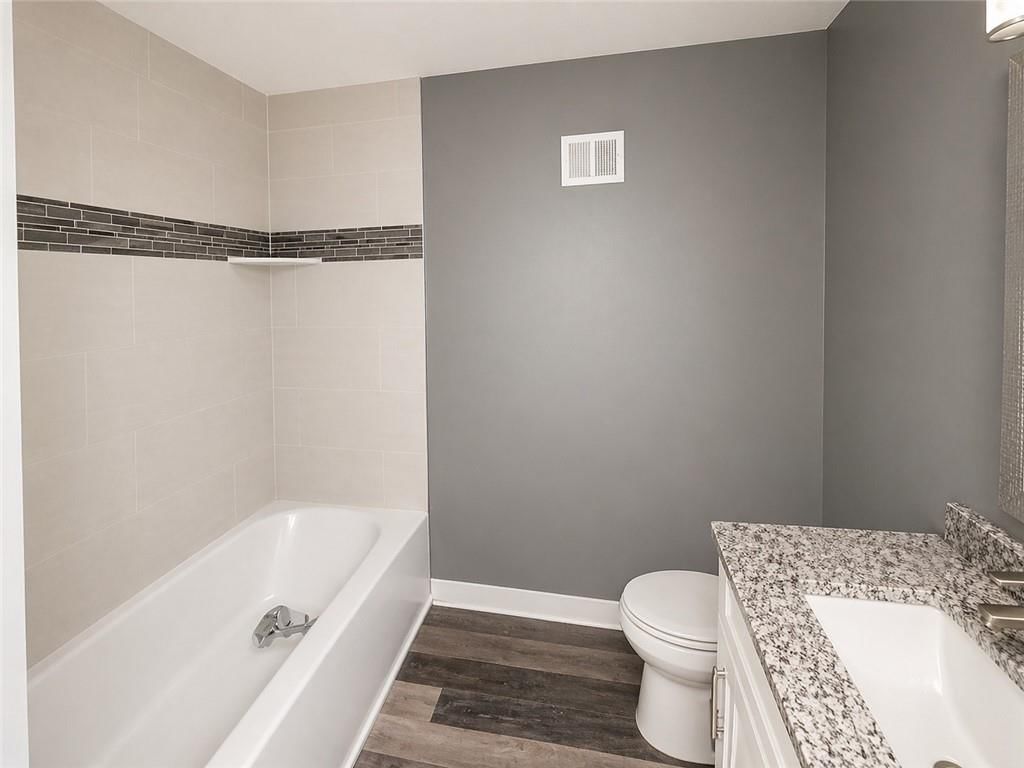 8220 Freeman Avenue — photo 20