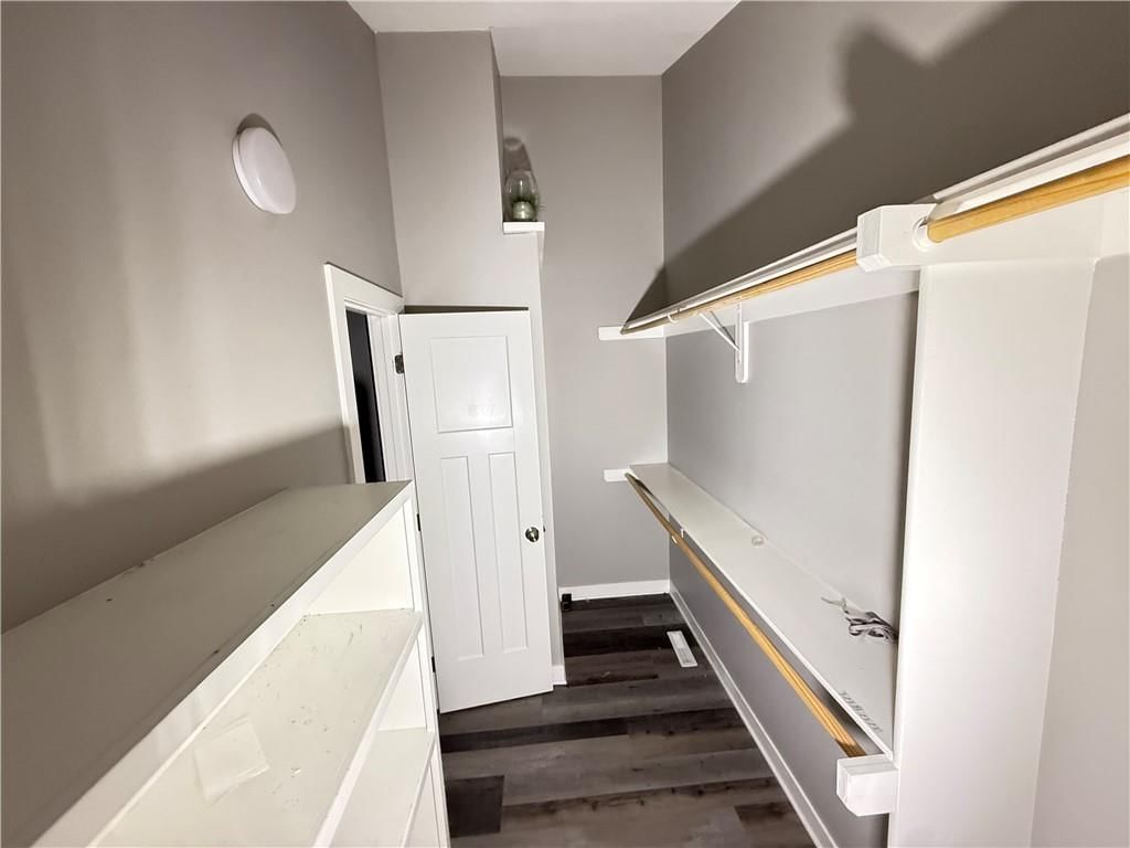8220 Freeman Avenue — photo 31