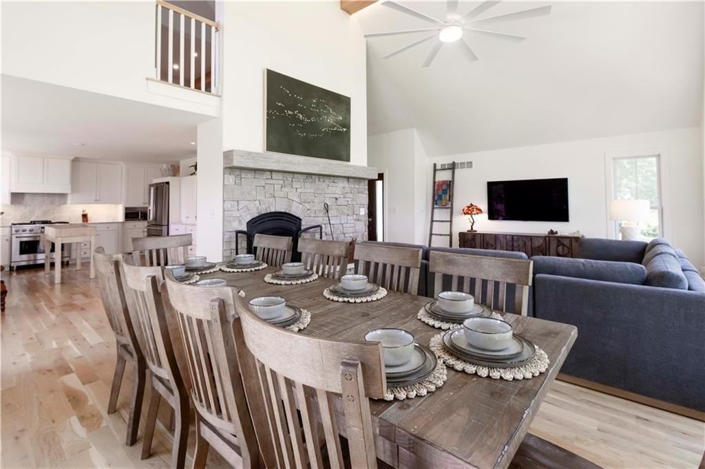4441 Hilltop Circle — photo 8