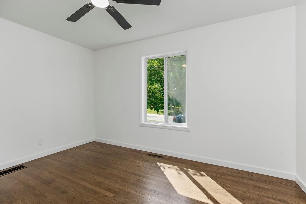 11406 E 49th Street — photo 24