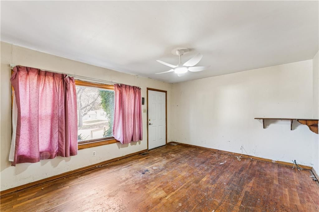 312 S Leona Street — photo 11