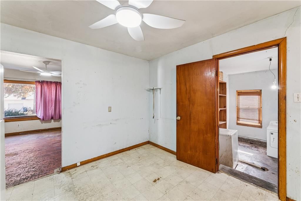 312 S Leona Street — photo 18