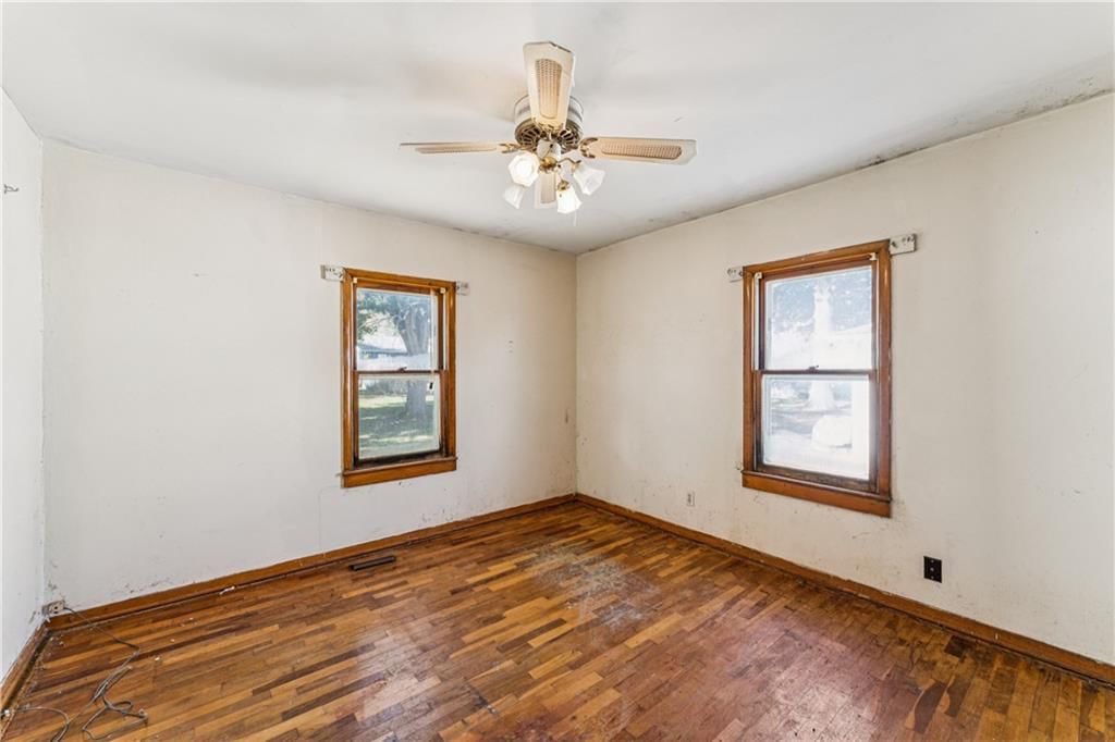312 S Leona Street — photo 19