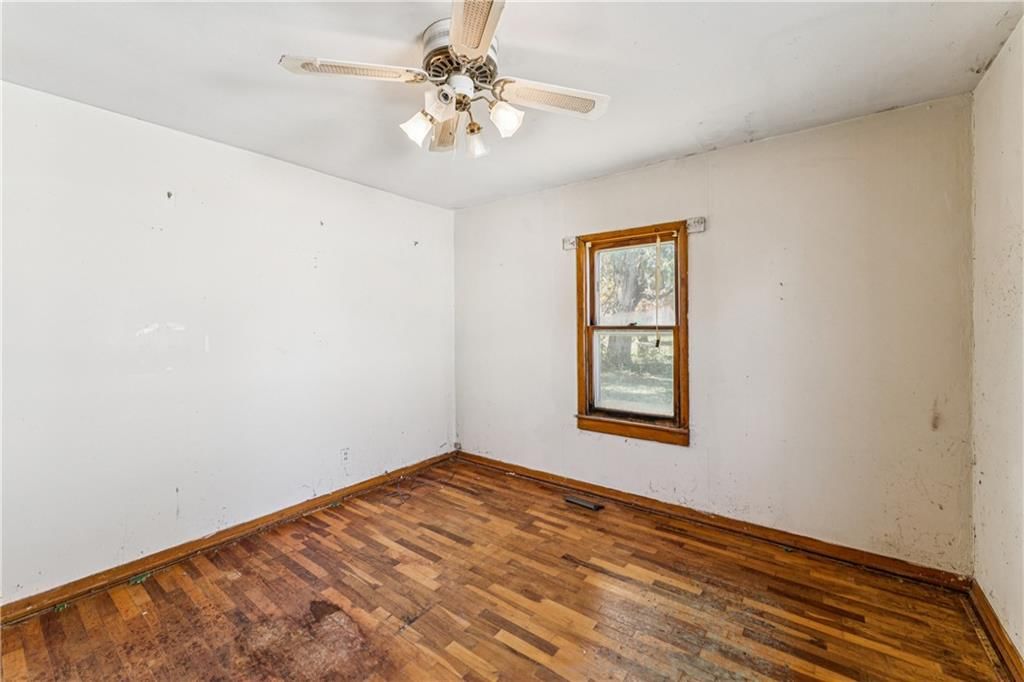 312 S Leona Street — photo 20