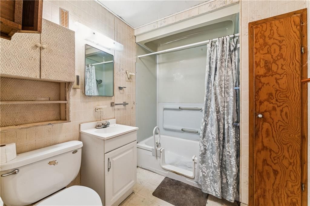 312 S Leona Street — photo 26