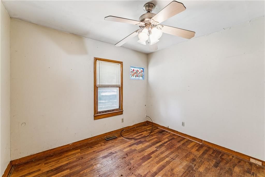 312 S Leona Street — photo 28