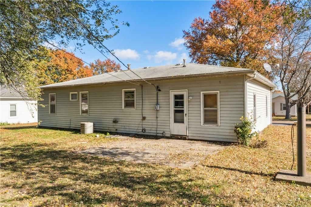 312 S Leona Street — photo 42