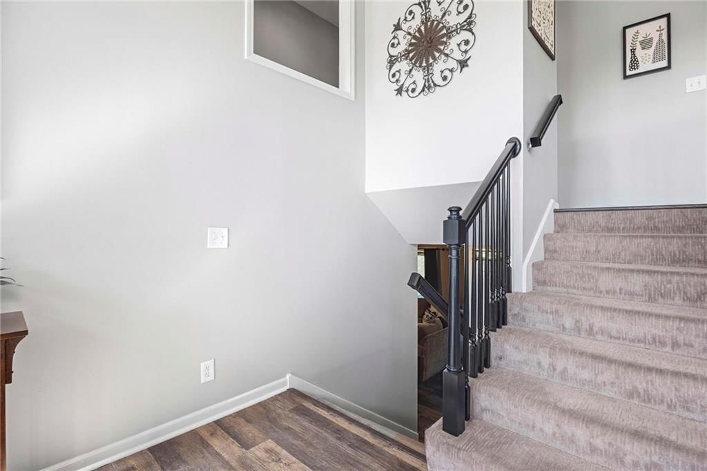 978 Sherman Drive — photo 28