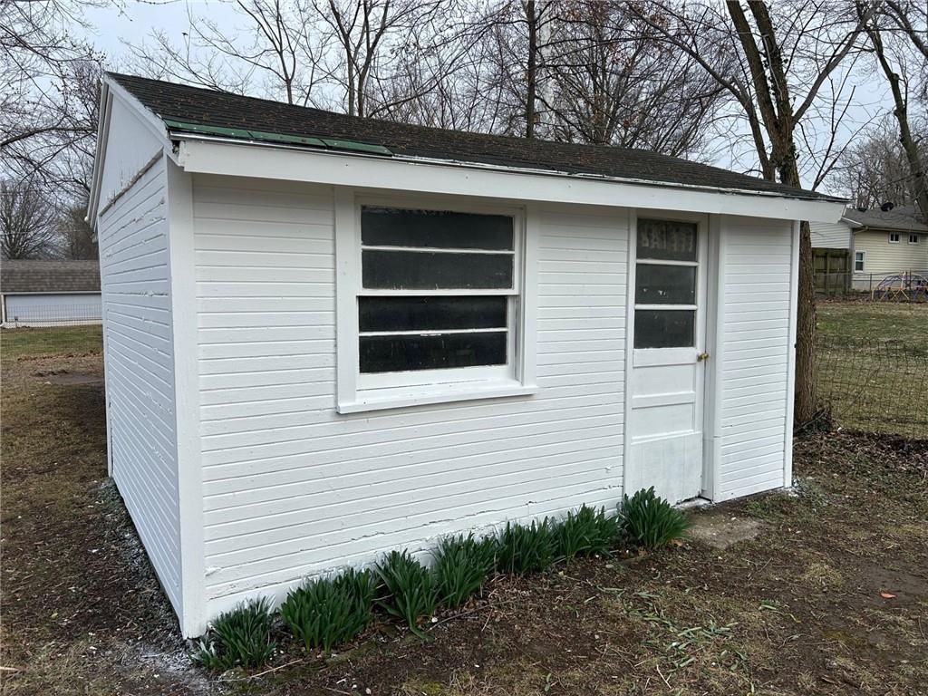 412 N Prewitt Street — photo 17