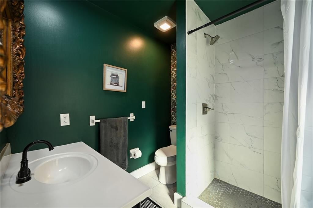 512 S washington Street — photo 11
