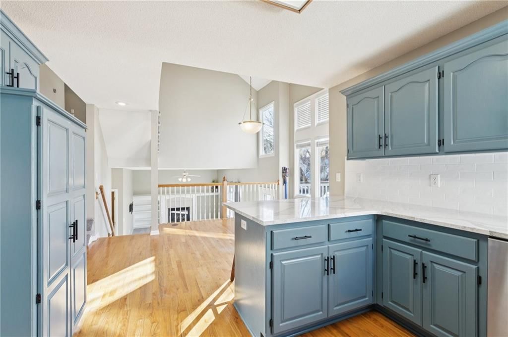 7336 N Wallace Avenue — photo 13