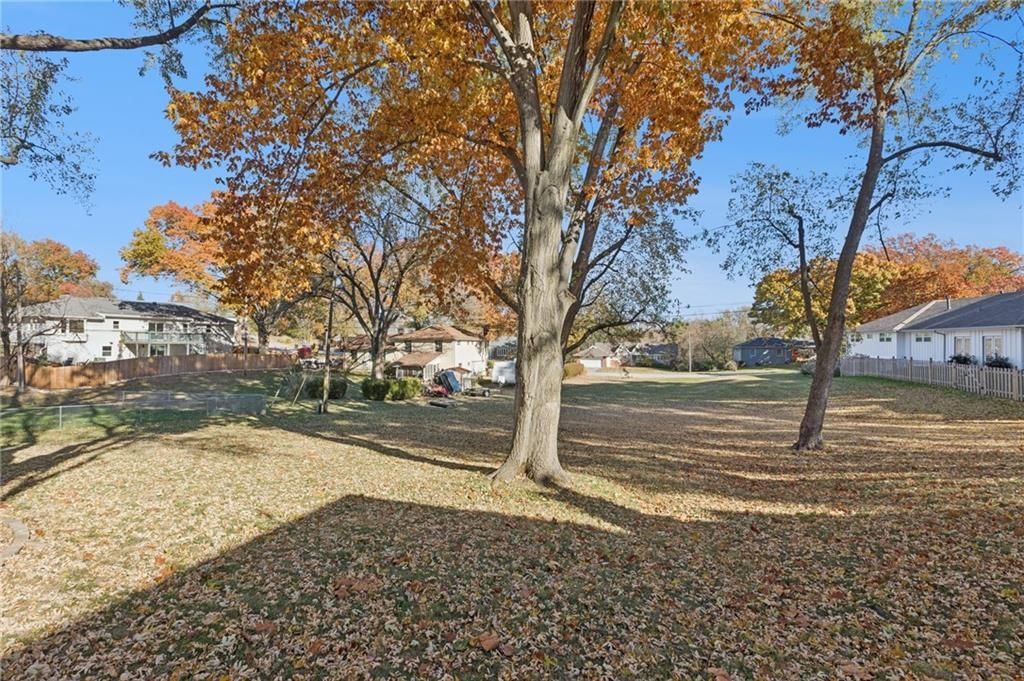 6205 NW KAREN Road — photo 36