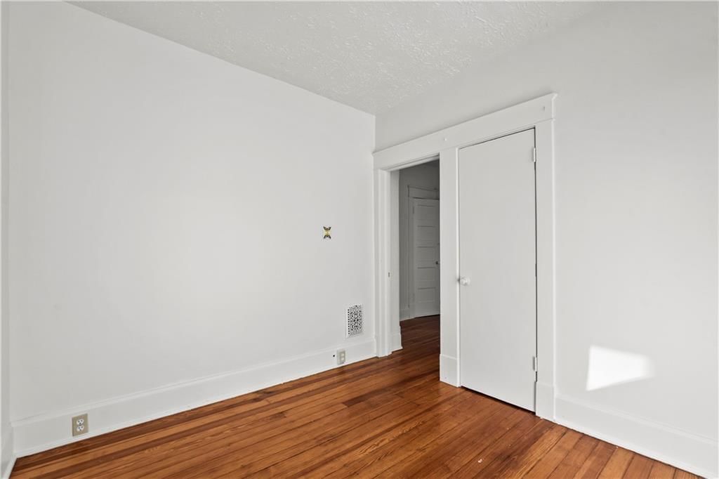 3948 Mercier Street — photo 16