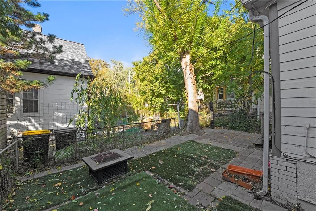 3948 Mercier Street — photo 20