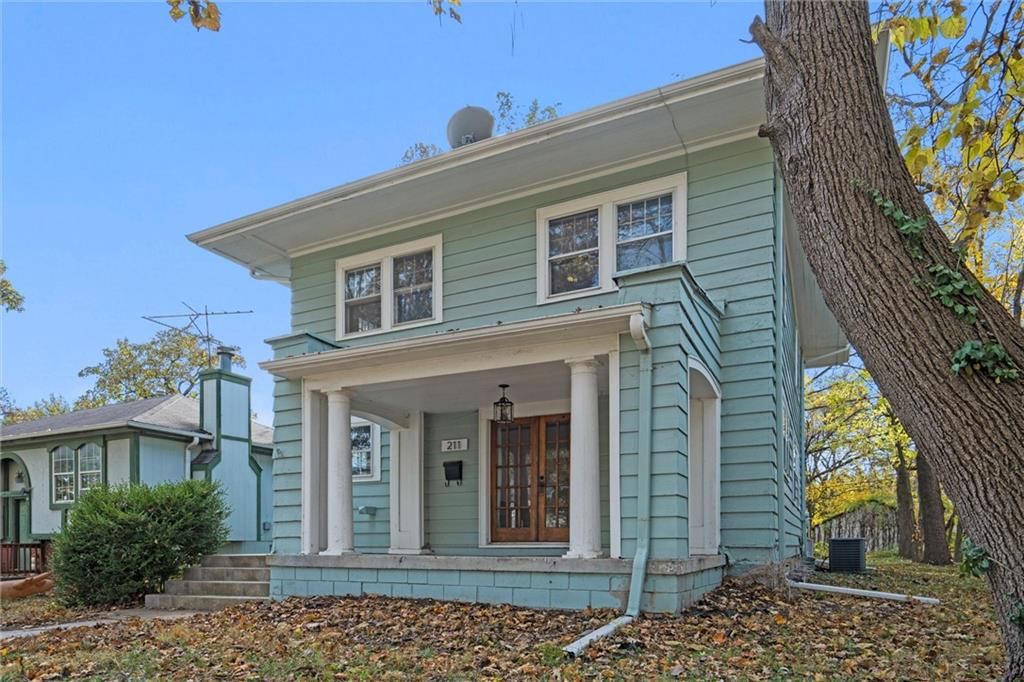 211 E Cedar Street — photo 4