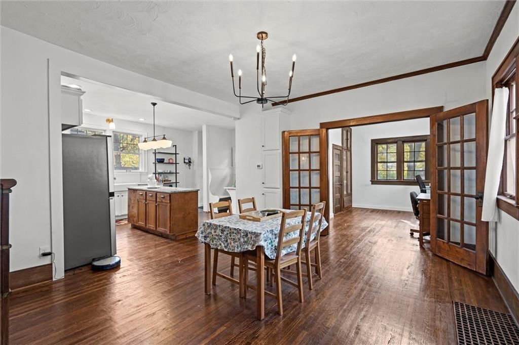 211 E Cedar Street — photo 10