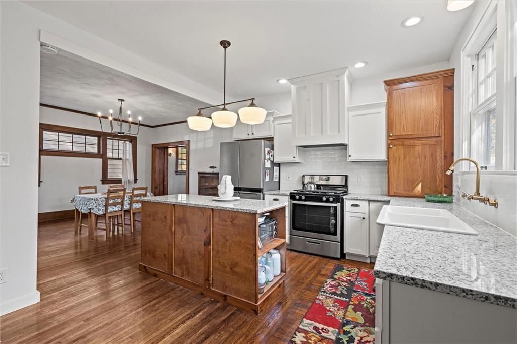 211 E Cedar Street — photo 13