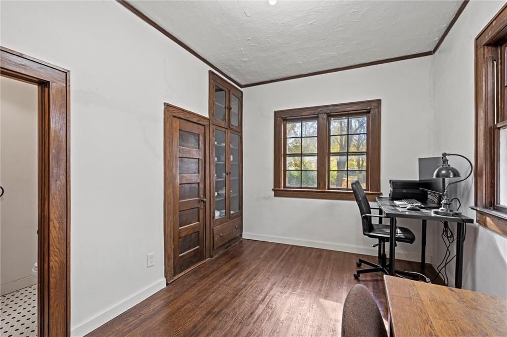 211 E Cedar Street — photo 15