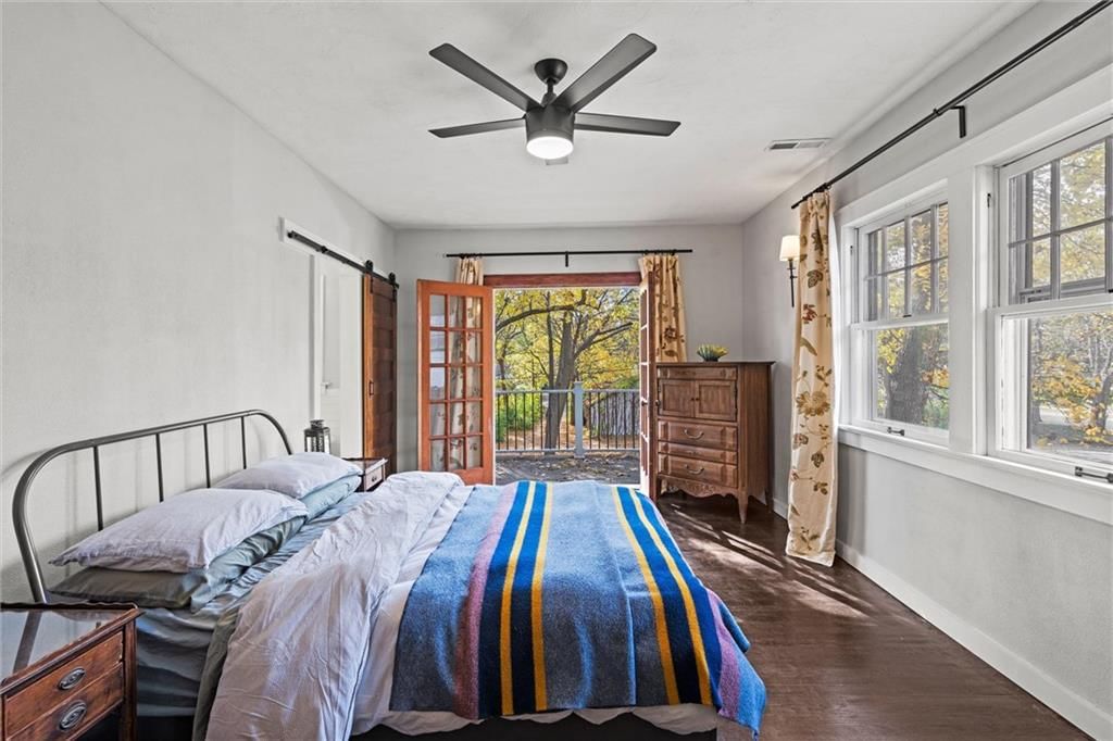 211 E Cedar Street — photo 19