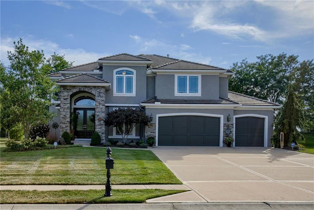 6123 NW 104th Terrace, Kansas City, MO
